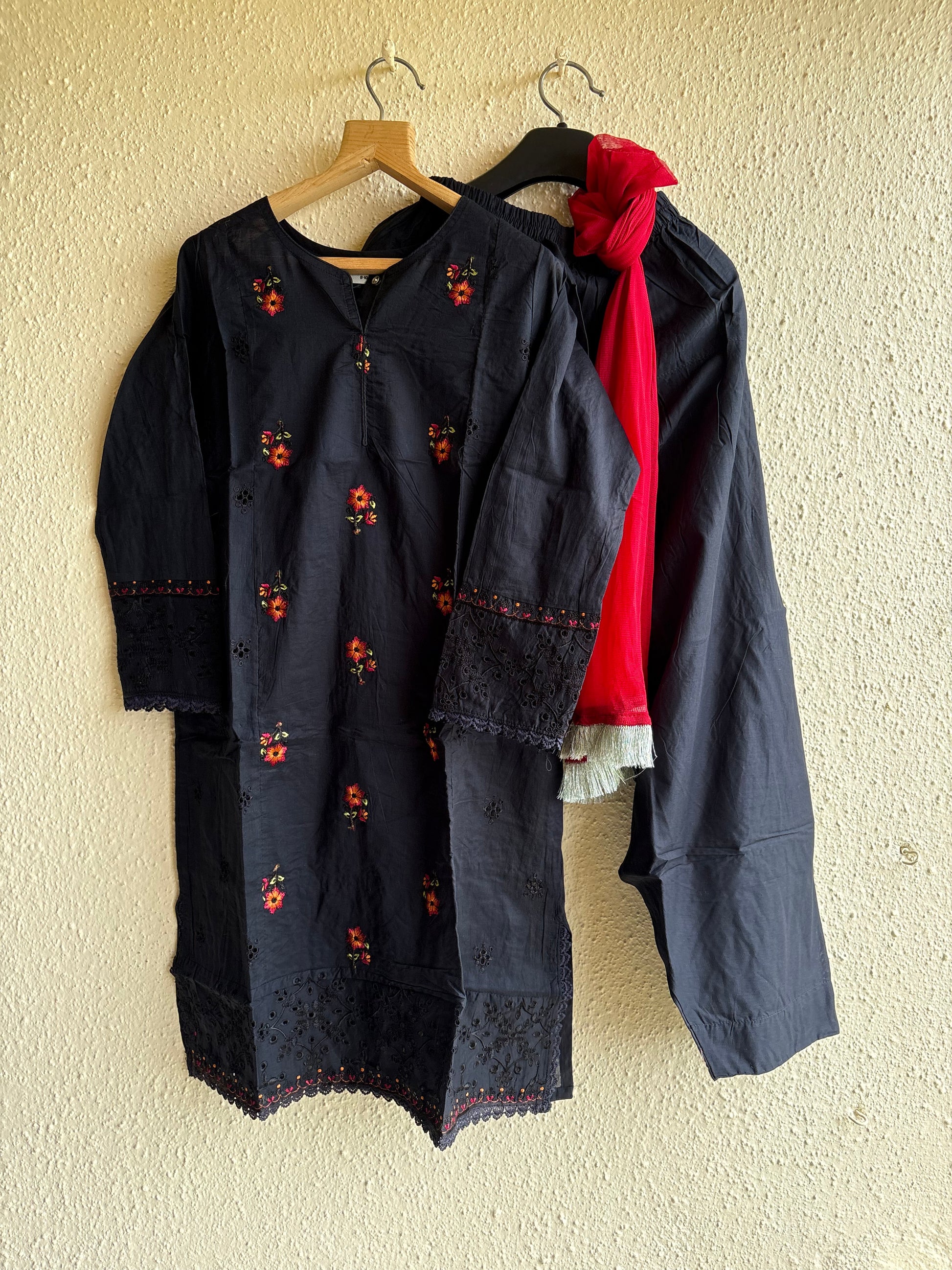 Shabnam-e-Laal
