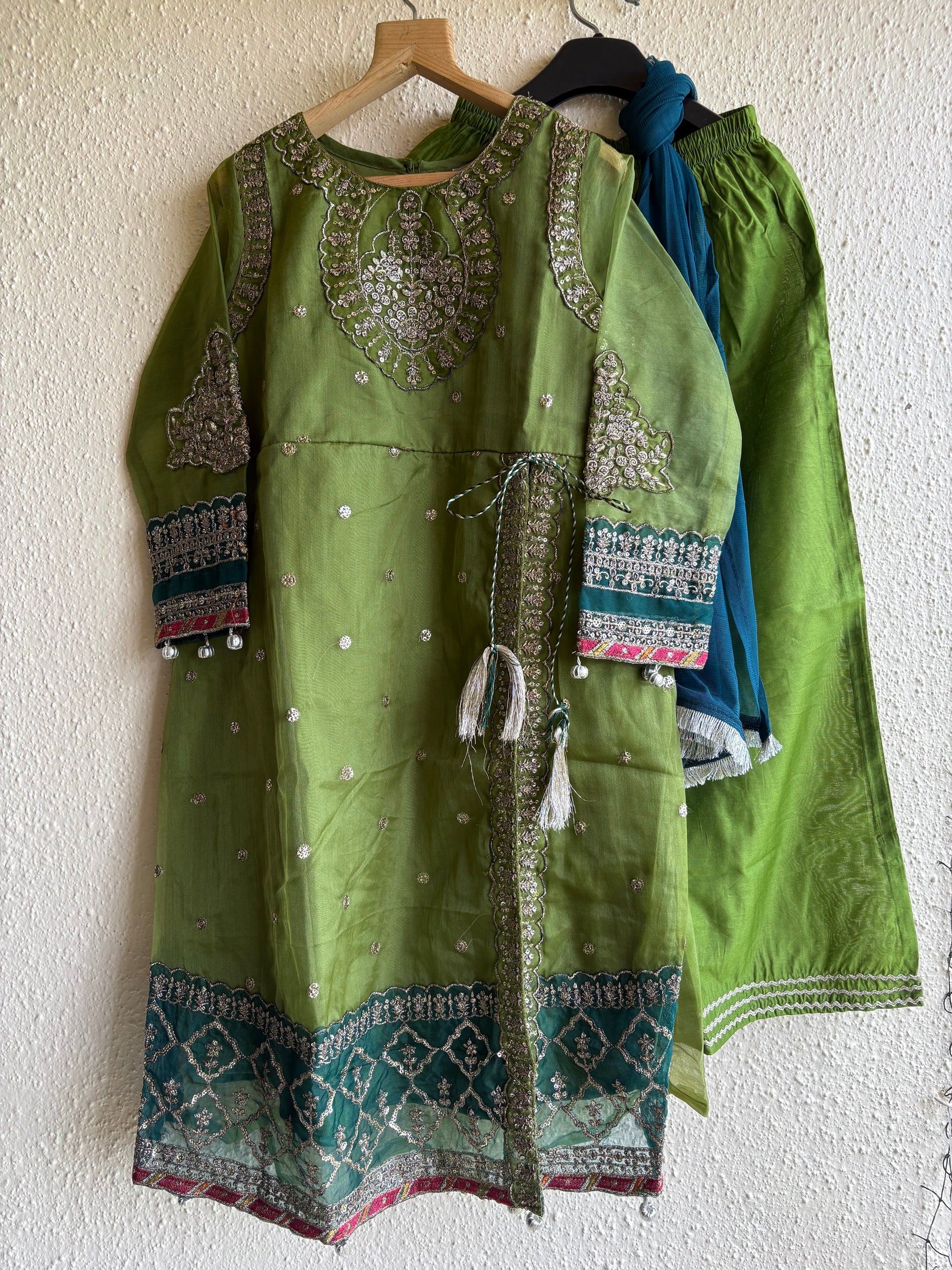 Neem Nazakat