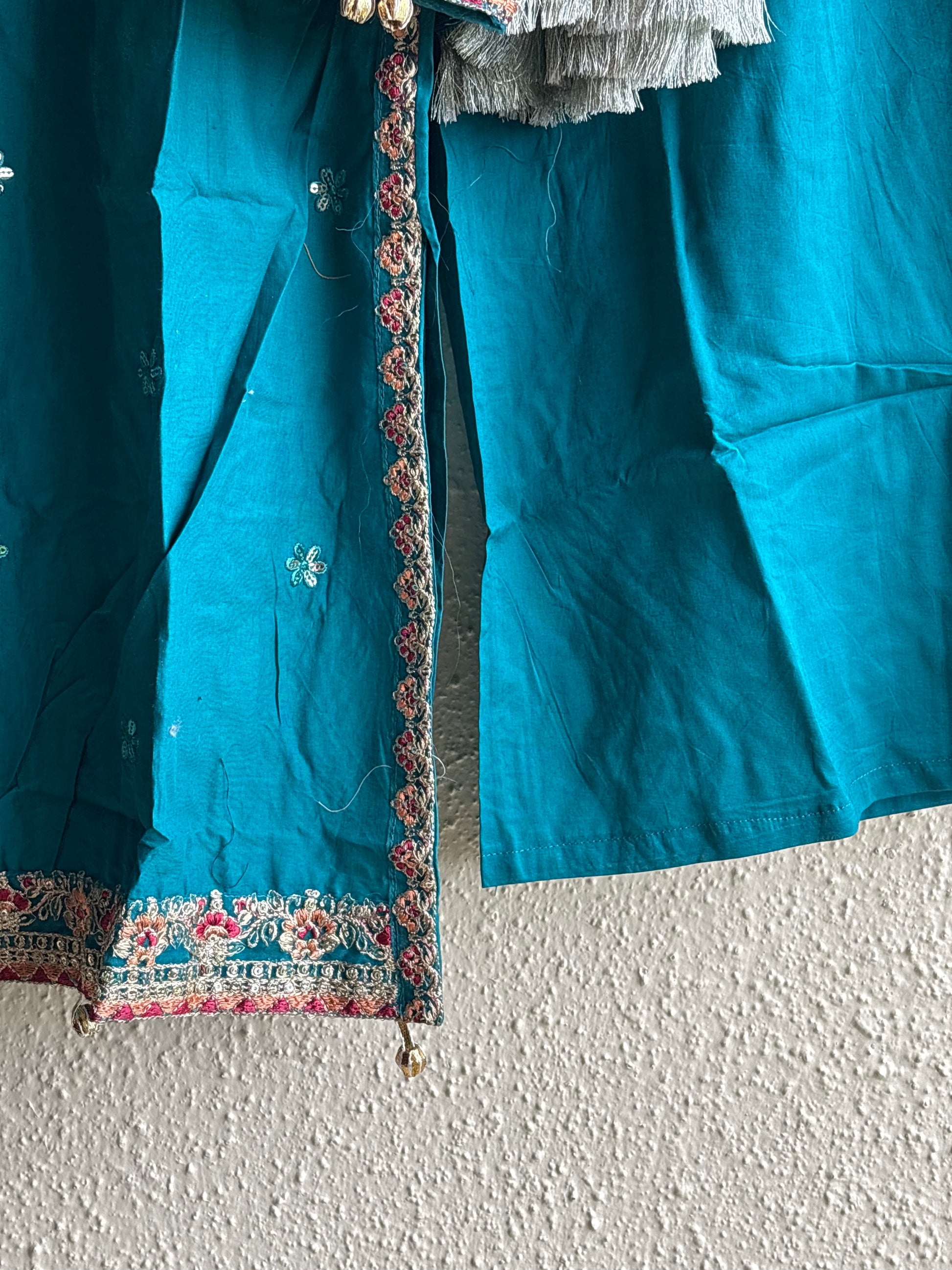 Neelofar-e-Aab