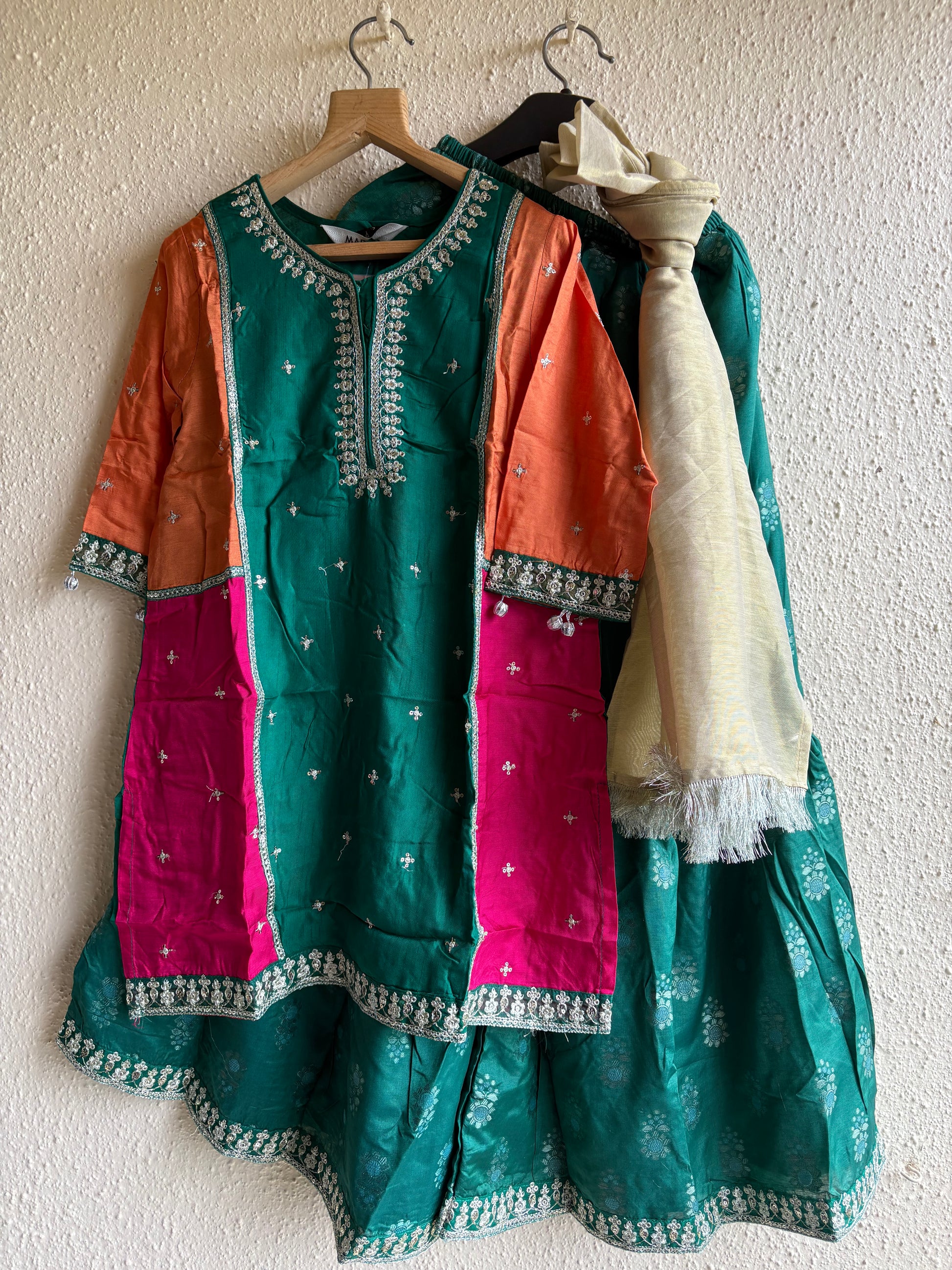 Meher-e-Husn