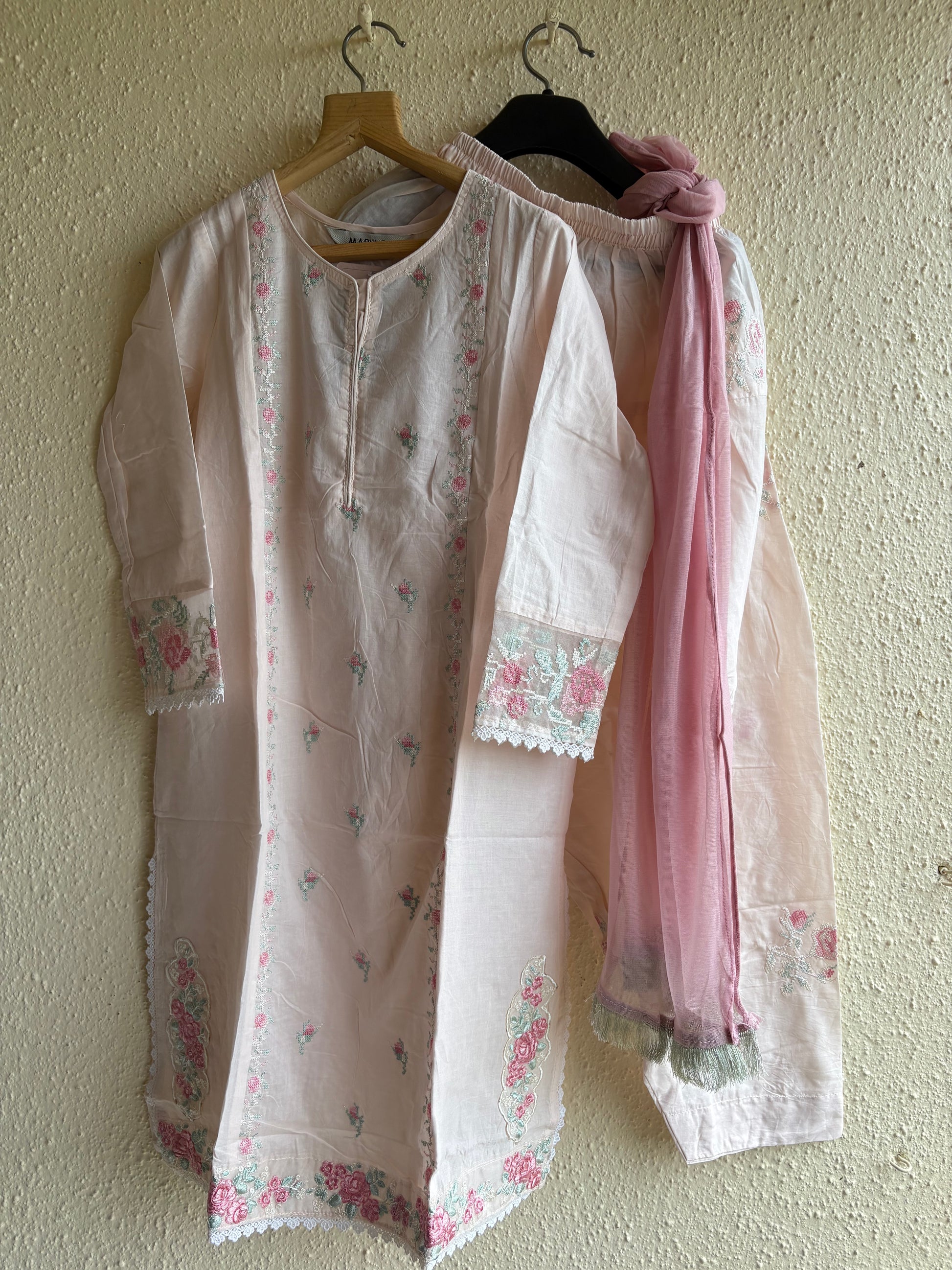 Shabnam-e-Gulabi